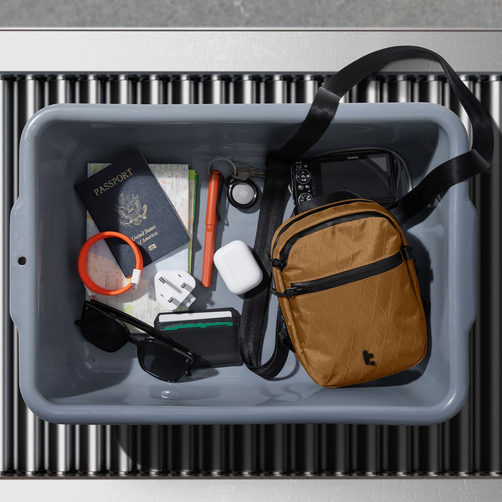 Aviator-T37 X-Pac 旅行斜孭袋 1.3L