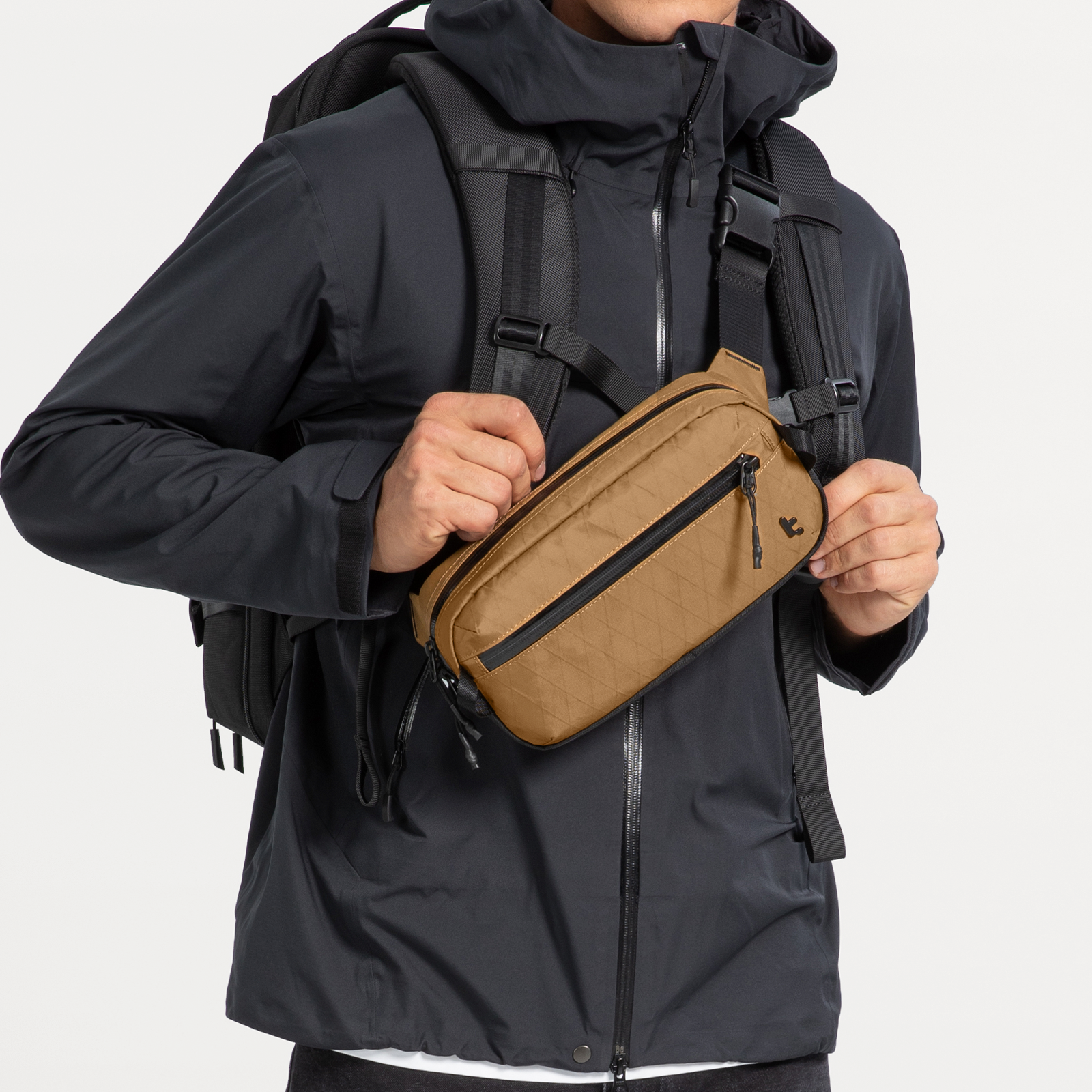 Aviator-T35 X-Pac 斜孭袋 2.5L