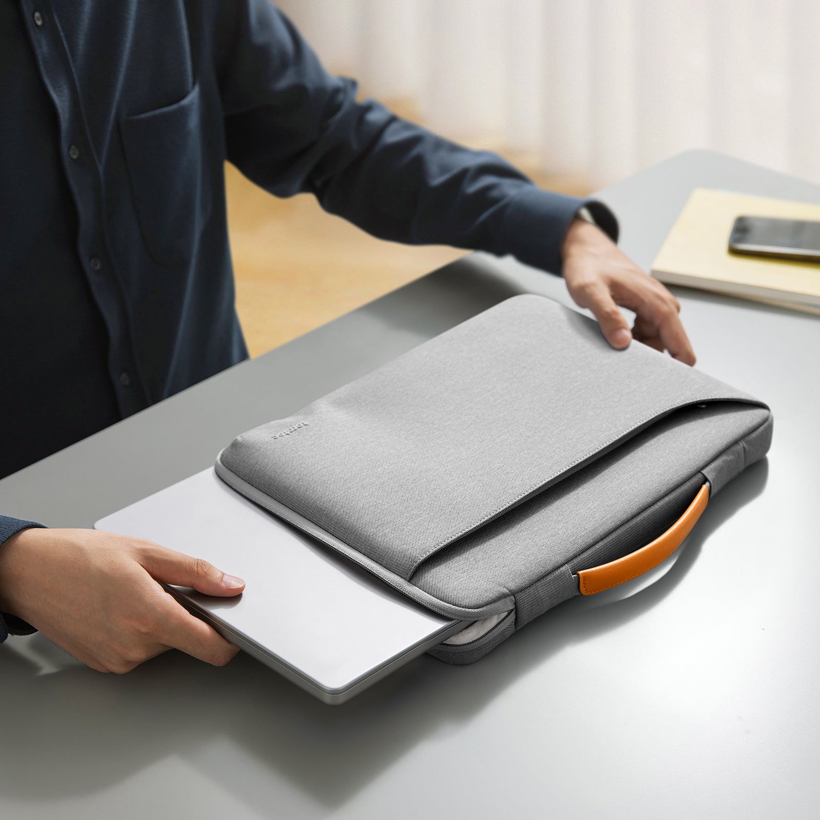 tomtoc Defender-A22手提電腦袋 適用於13吋 MacBook Air/Pro