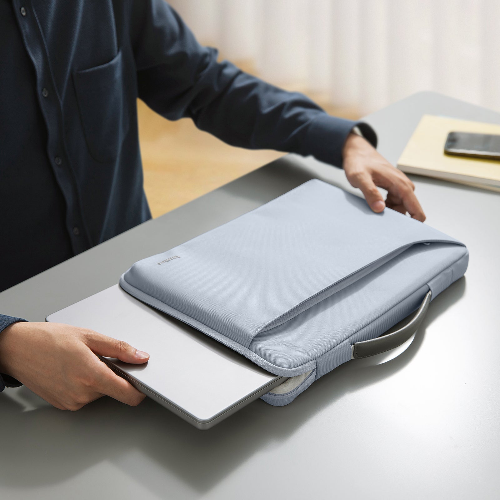 tomtoc Defender-A22手提電腦袋 適用於13吋 MacBook Air/Pro