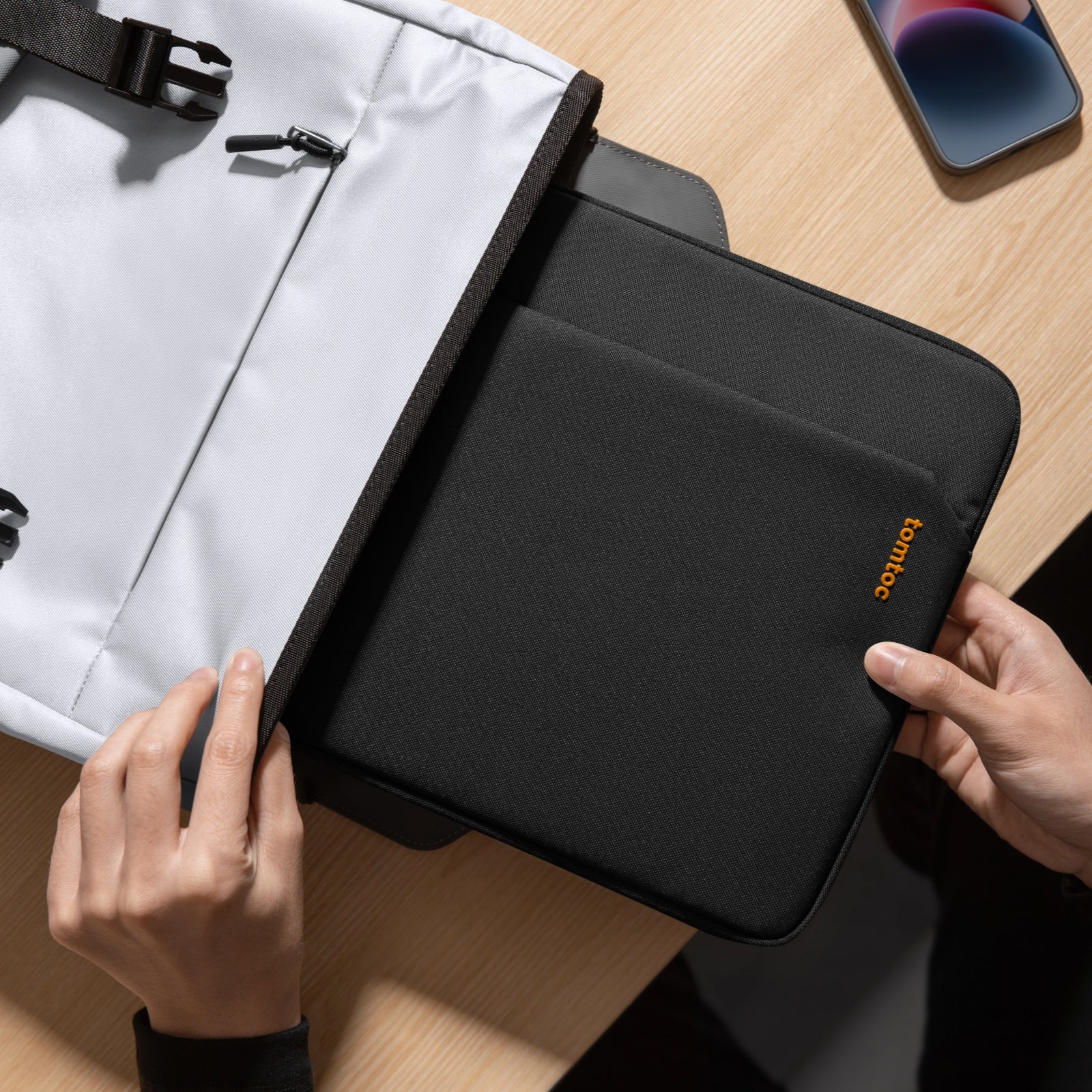 Light-A18電腦袋保護袋 適用於13吋 MacBook Air/Pro