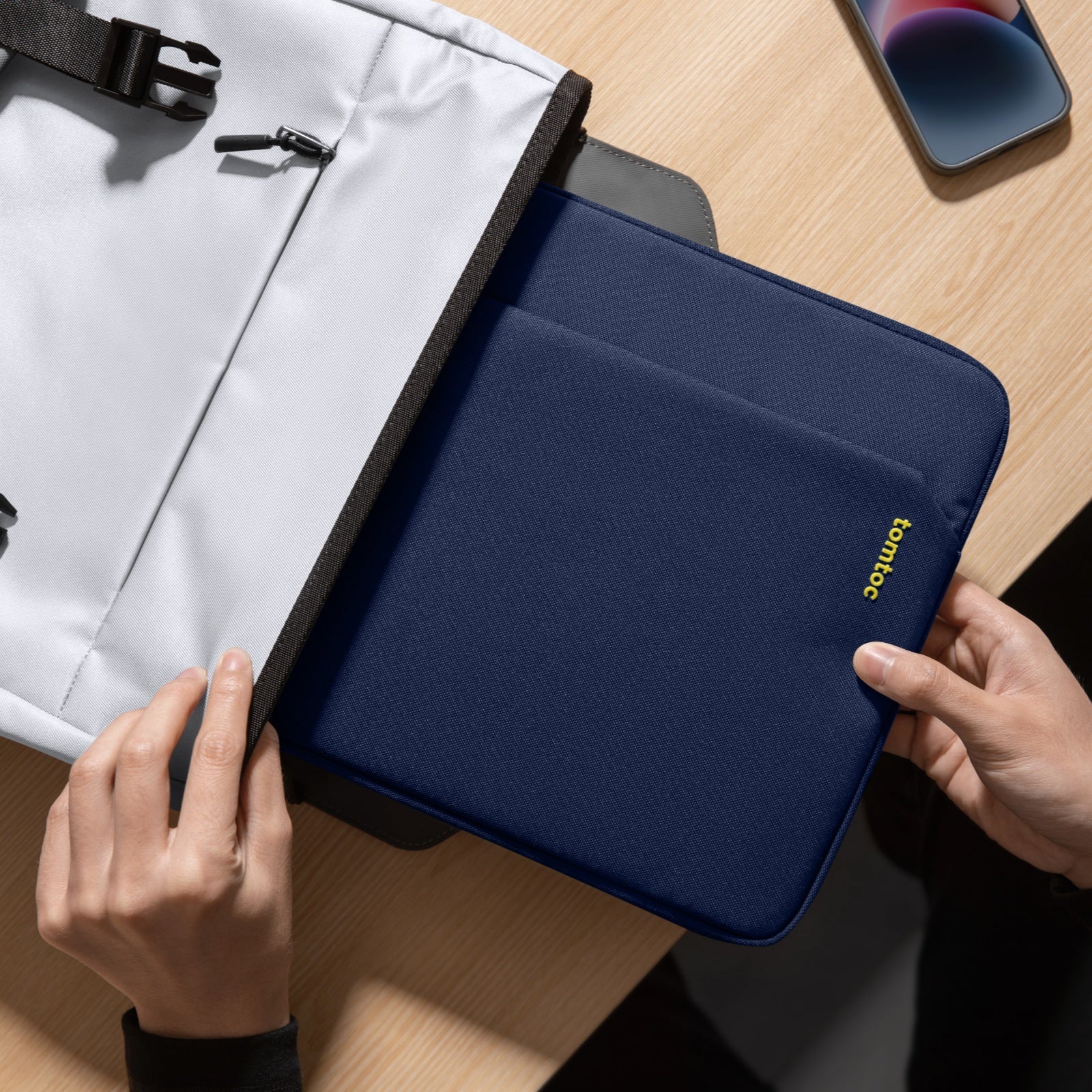 Light-A18電腦袋保護袋 適用於13吋 MacBook Air/Pro