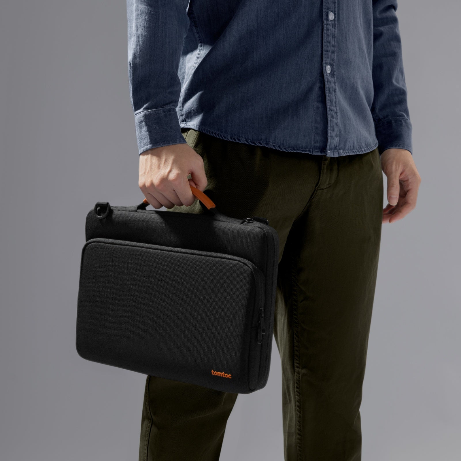 Defender-A40 手提電腦保護袋/斜孭袋 適用於14吋 MacBook Pro