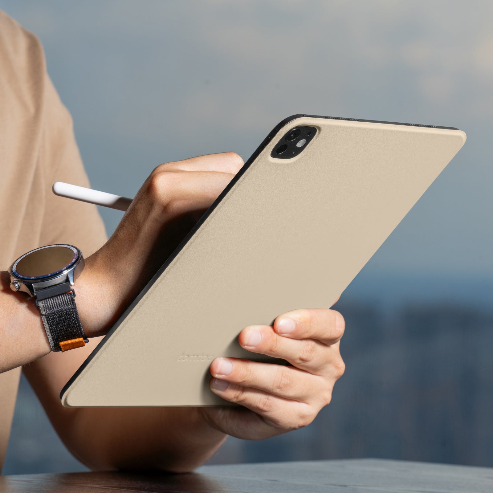 Inspire-B52 可拆卸式平板保護套(適用於13吋iPad Pro)