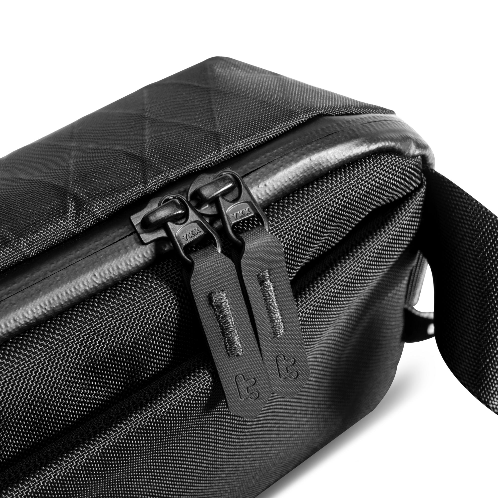 Explorer-T21 X-Pac 斜孭袋 S