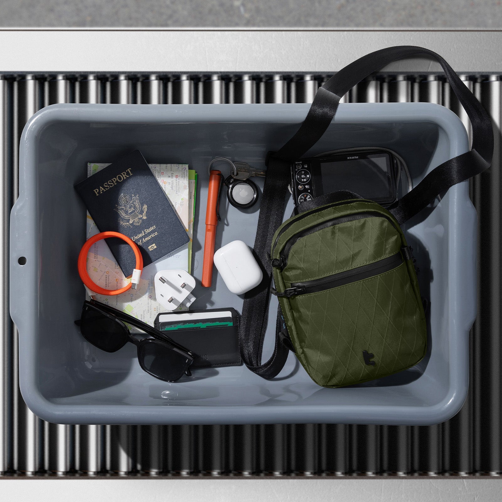 Aviator-T37 X-Pac 旅行斜孭袋 1.3L