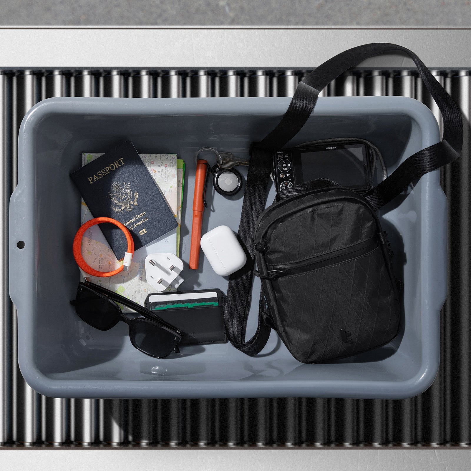 Aviator-T37 X-Pac 旅行斜孭袋 1.3L