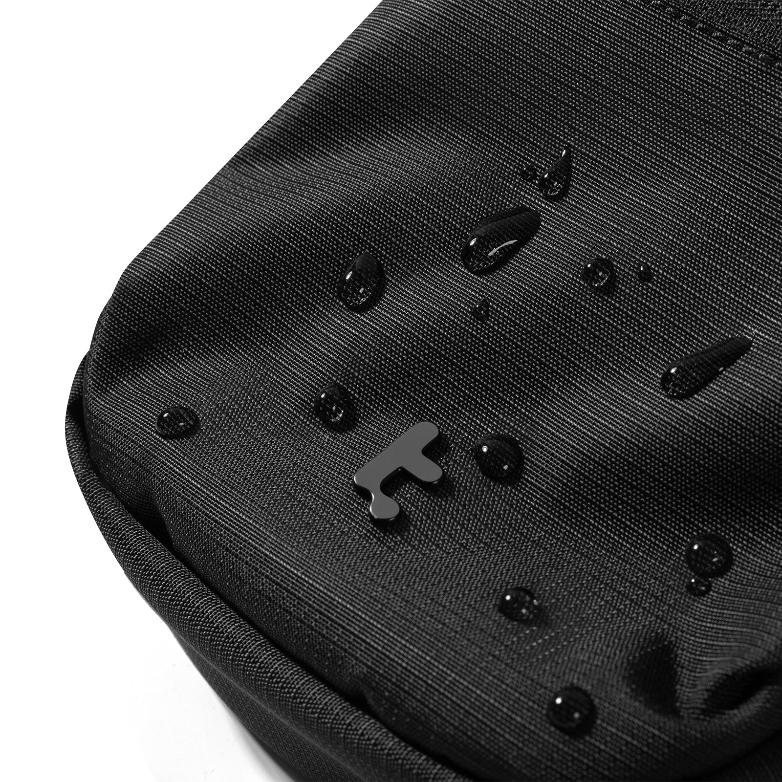 Aviator-T37 旅行斜孭袋 1.3L