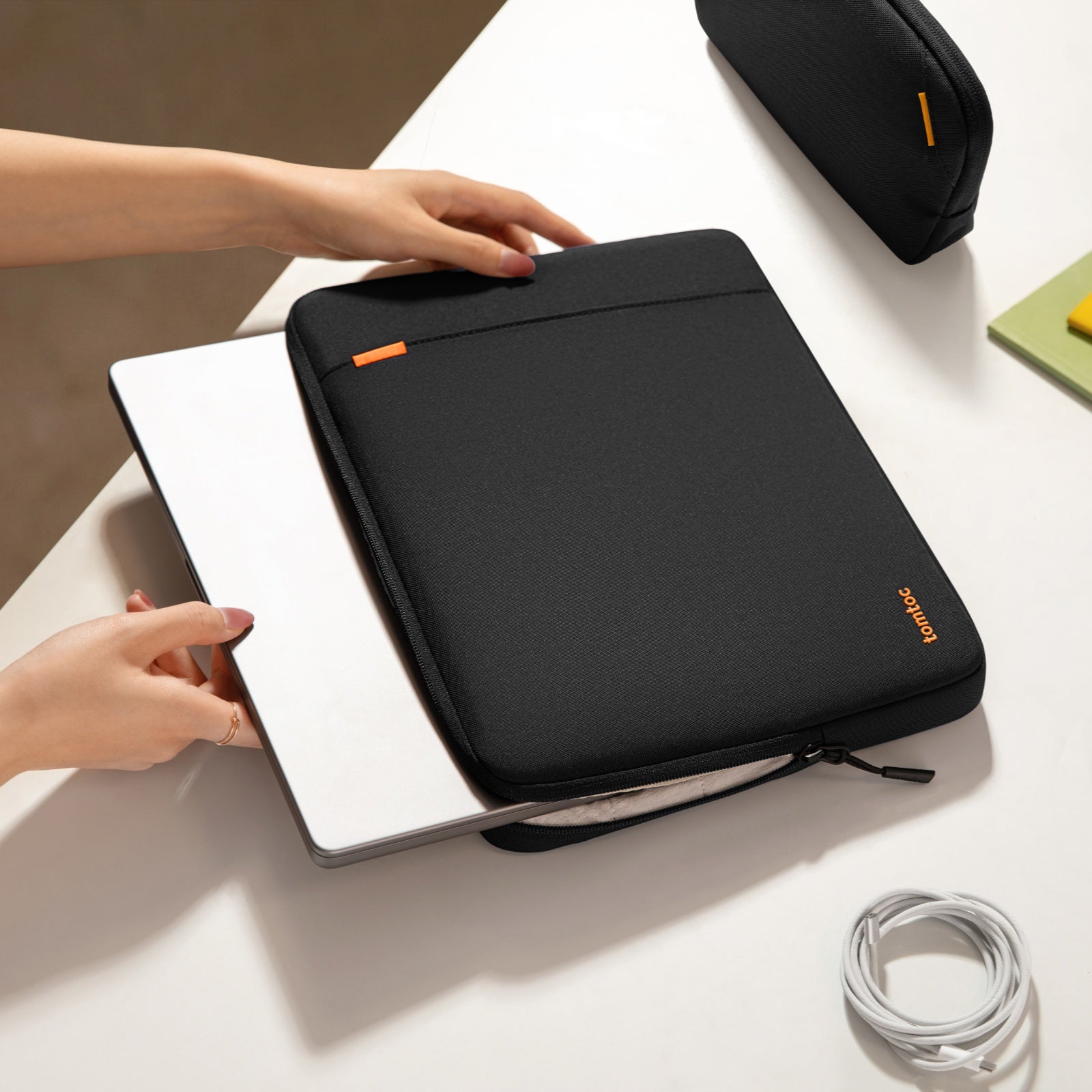 Defender-A13 筆記型電腦保護套組 適用於14吋MacBook Pro