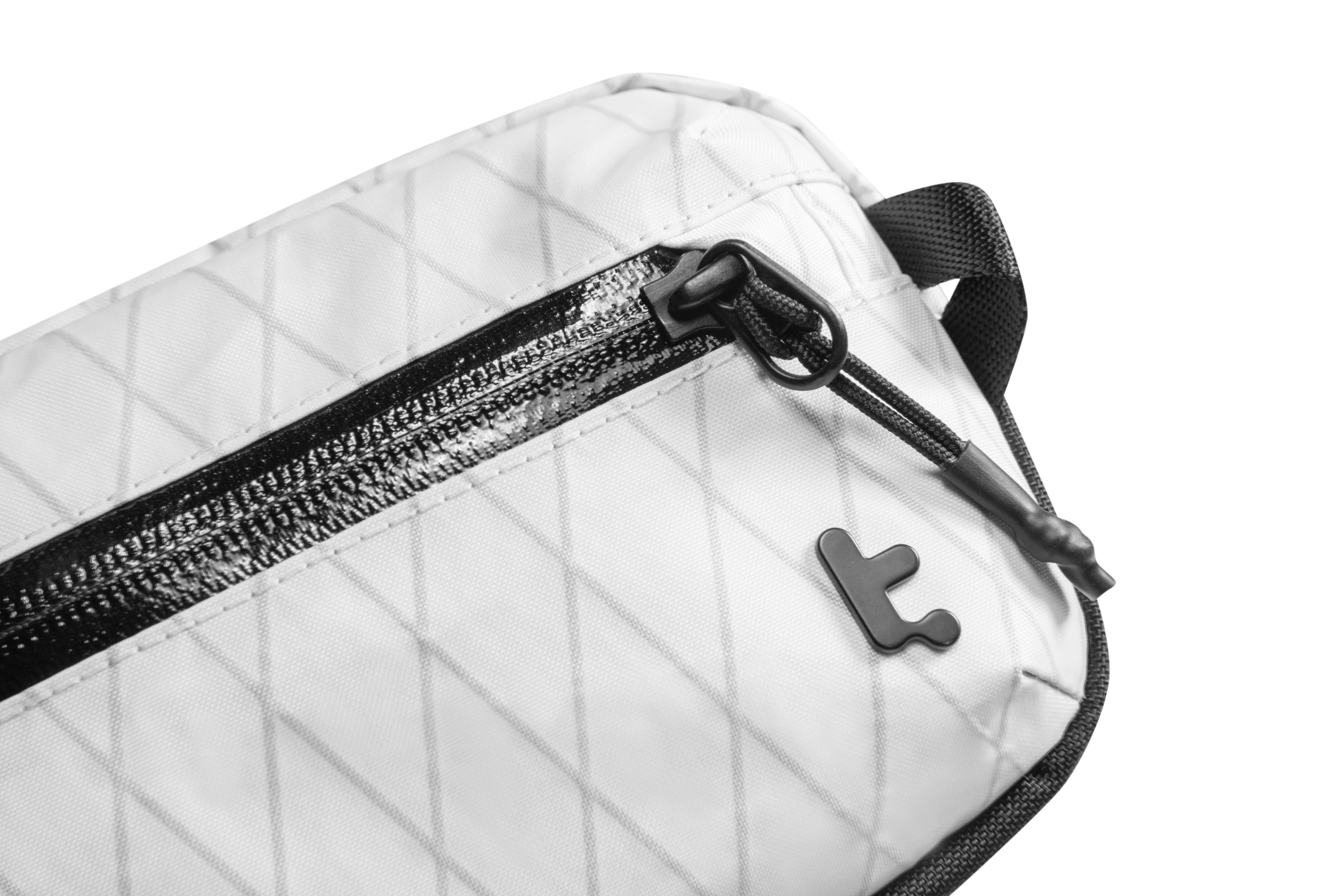 tomtoc Aviator-T35 Chest Bag 3.5L (Black,Khaki,White,Green,Mulberry)