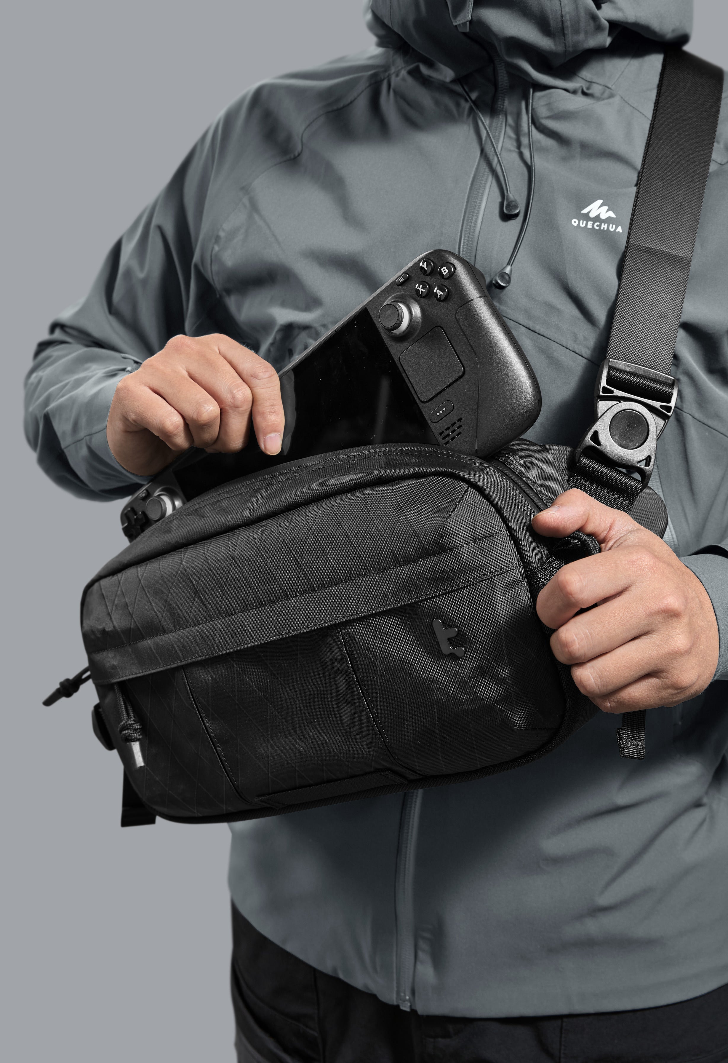tomtoc Wander-T26 X-Pac 循跡探索斜背包 Steam Deck /5.5L (Black, Brown,Blue)