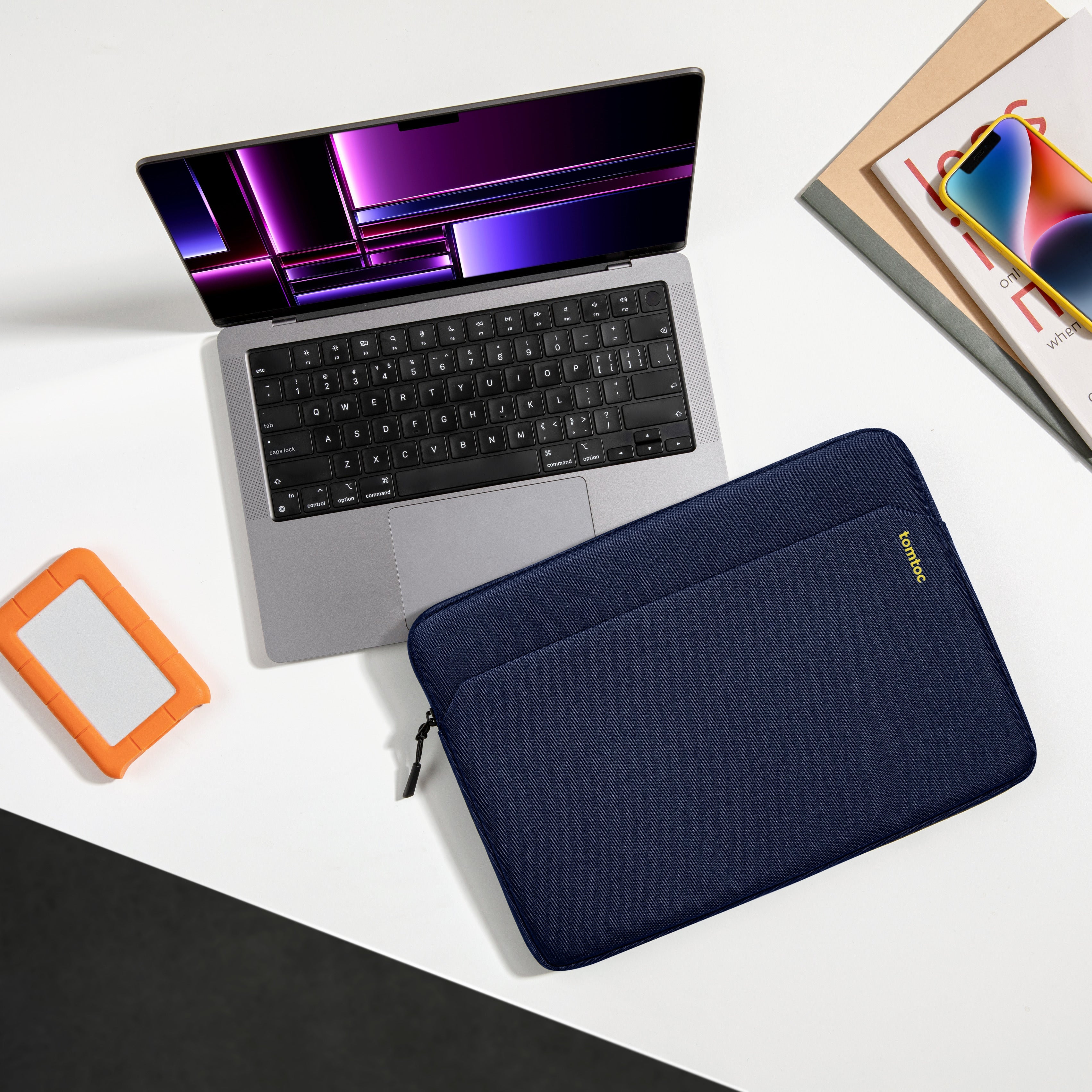 tomtoc Light-A18 筆記型電腦保護套（適用於 14 吋 MacBook Pro)